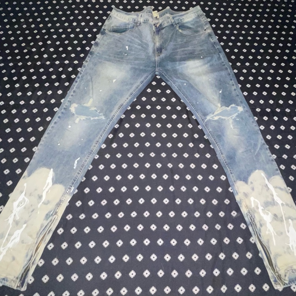 Blue Skinny Jeans with Distressed Vintage Look
